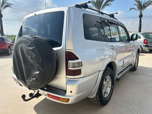 MITSUBISHI PAJERO LWB 3.2 4WD AUTO SPANISH LHD IN SPAIN 177000 MILES 7 SEAT 2001